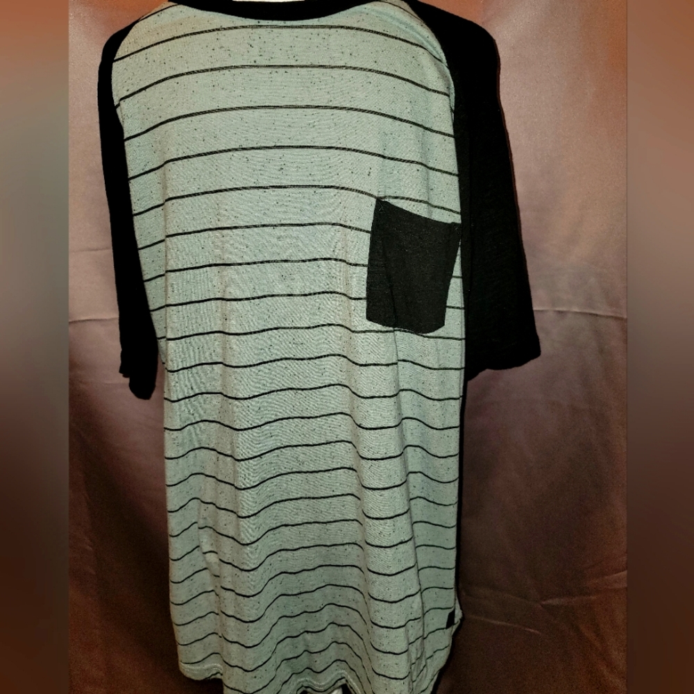 Fyasko Mens Short Sleeve Gray/Black Stripe T Shirt. Size XL